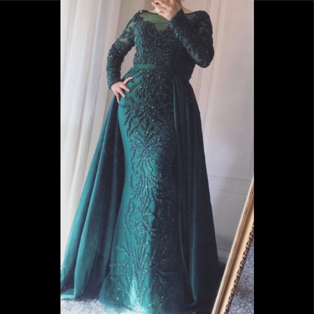 Emerald embellished green prom dress train skirt